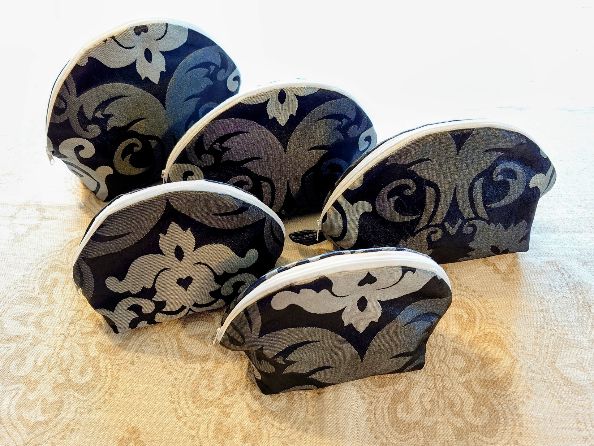 KOSMETIIKKAPUSSUKAT pehmeällä vuorilla